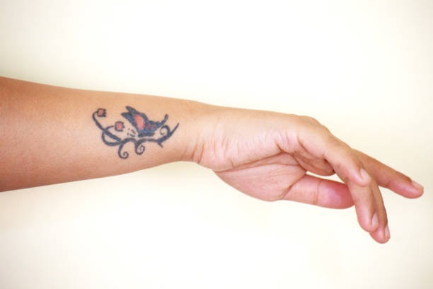 The Real Scoop on Pain and Colorful Tattoos